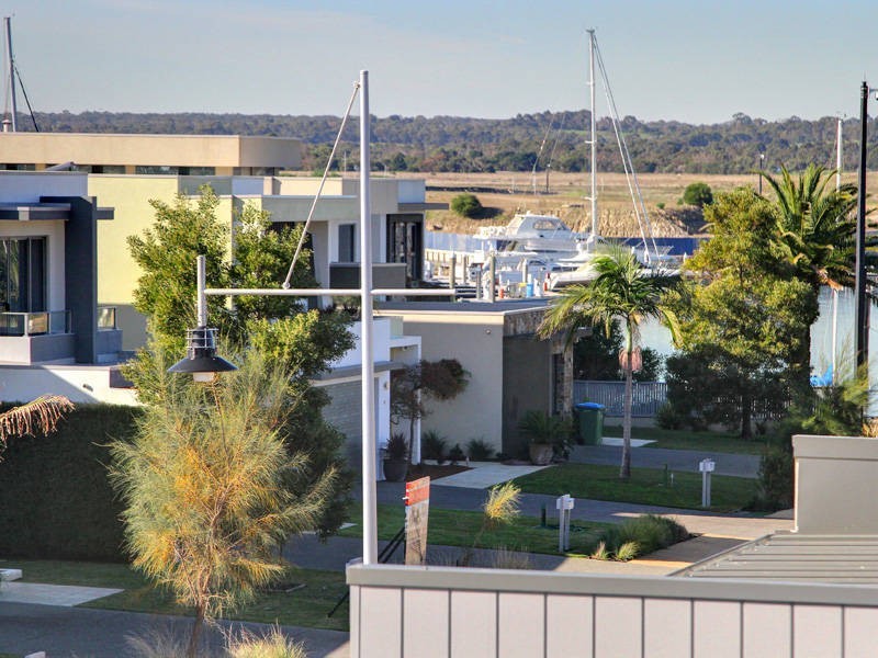 2/121 Rymer Avenue, Safety Beach VIC 3936