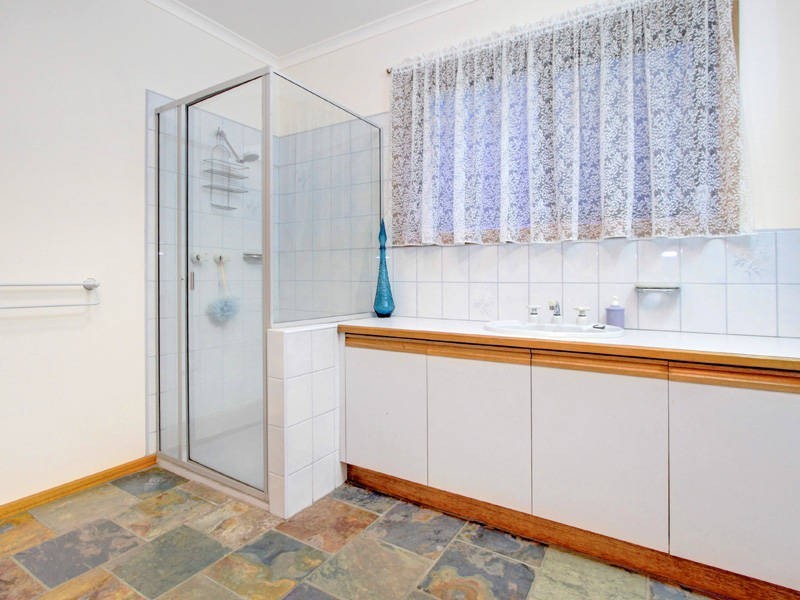 25 Anne Drive, Dromana VIC 3936