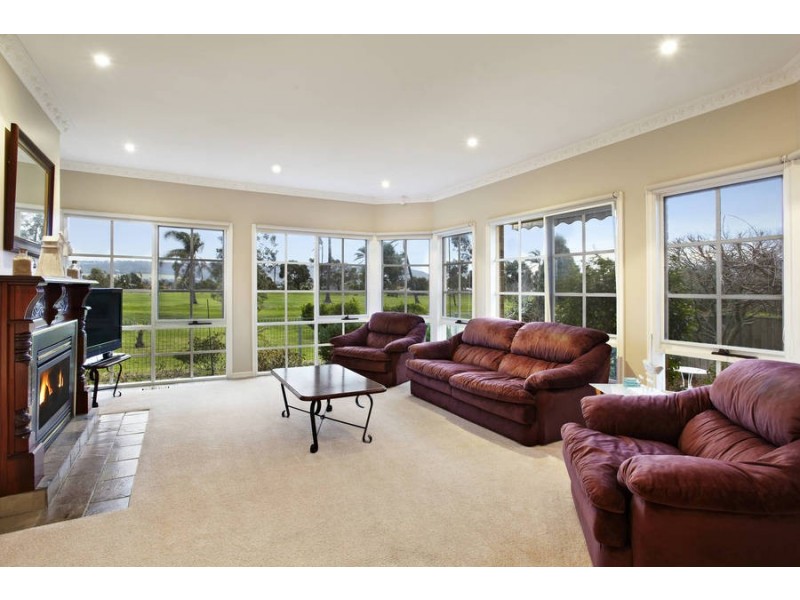 24 Palm Tree Drive, Safety Beach VIC 3936