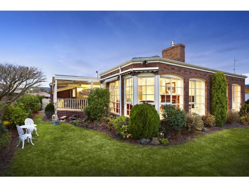 24 Palm Tree Drive, Safety Beach VIC 3936