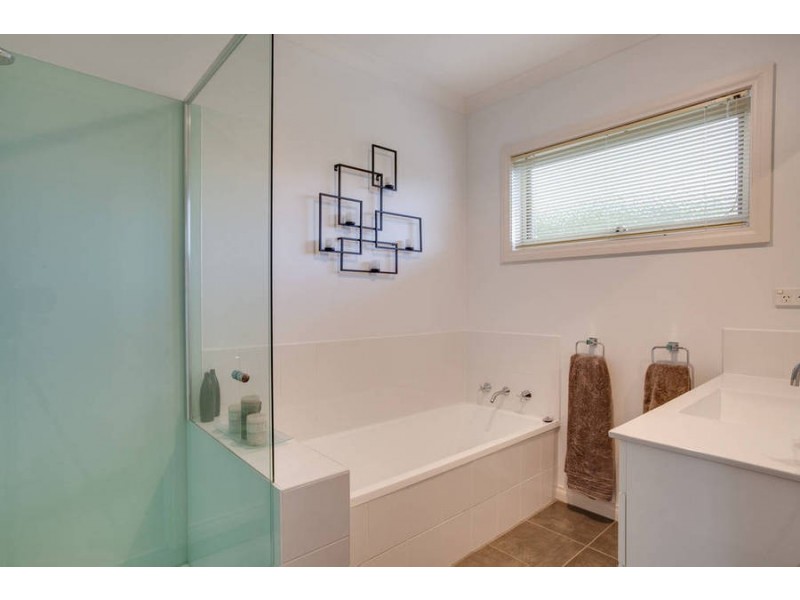 31 Browns Road, Main Ridge VIC 3928