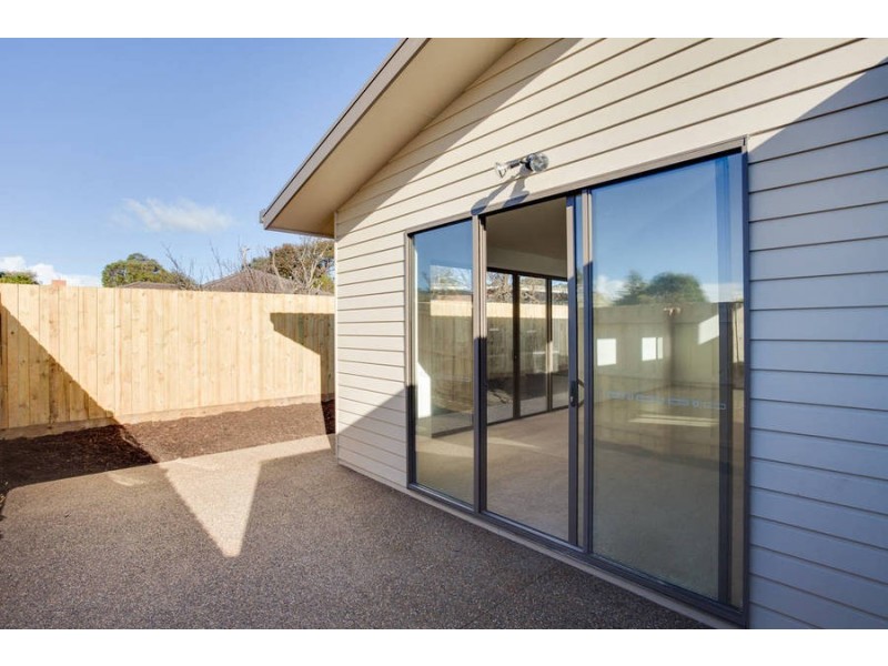 7 Karawa Close, Rosebud West VIC 3940