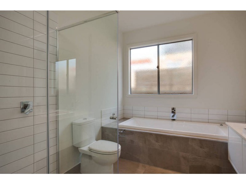 66 Warranilla Avenue, Rosebud VIC 3939