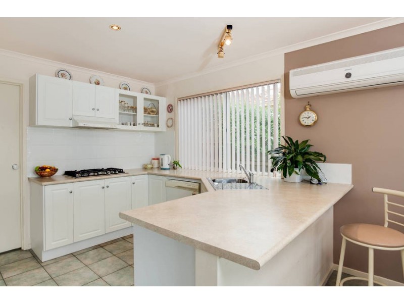 4 Mountain View Circle, Safety Beach VIC 3936