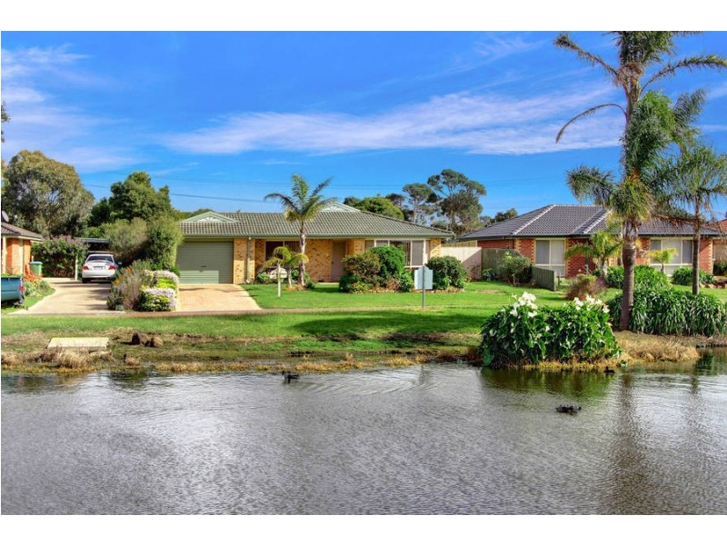 12 Fairway Lane, Safety Beach VIC 3936