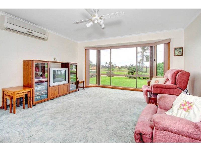 12 Fairway Lane, Safety Beach VIC 3936