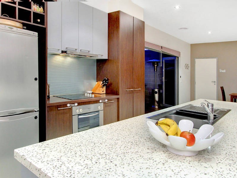 2B Palm Grove, Dromana VIC 3936