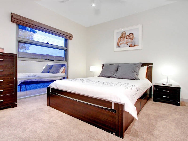 2B Palm Grove, Dromana VIC 3936