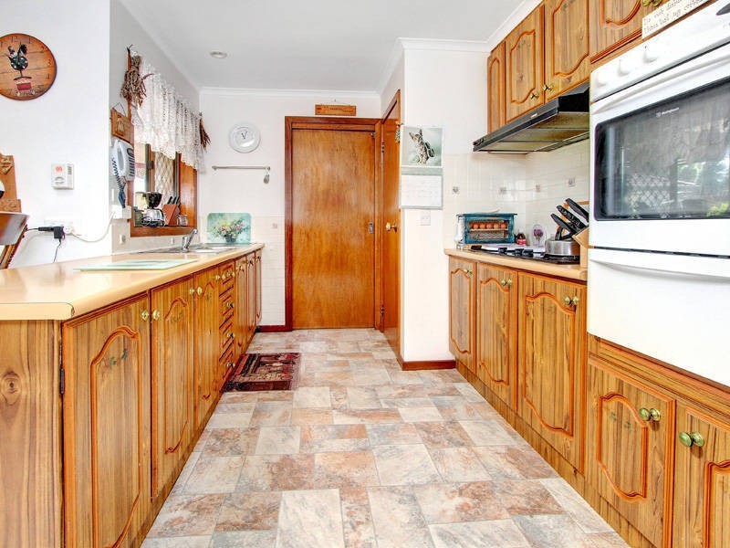 13 Warranilla Avenue, Rosebud VIC 3939