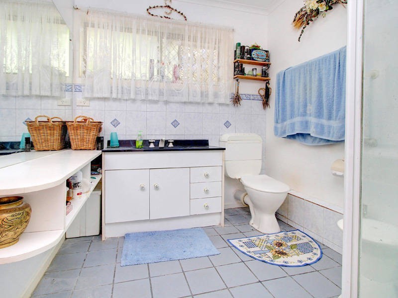 13 Warranilla Avenue, Rosebud VIC 3939