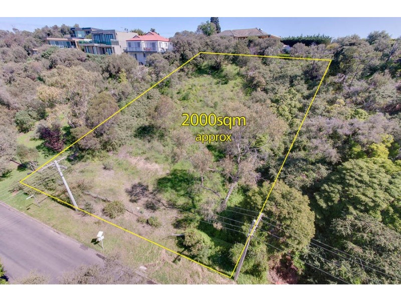 8 Valley Drive, Rye VIC 3941