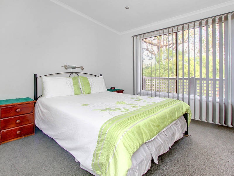 35 Seabrook Avenue, Rosebud VIC 3939