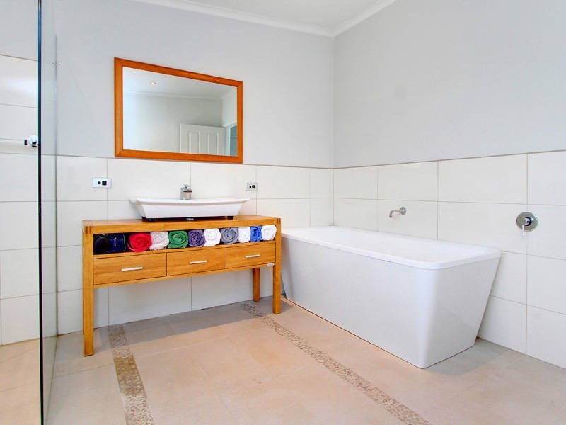 35 Seabrook Avenue, Rosebud VIC 3939