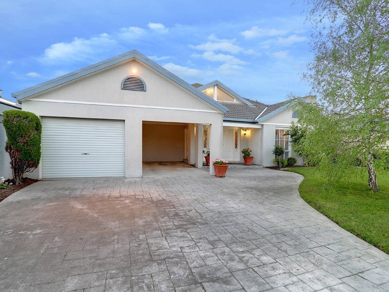 76 Palm Tree Drive, Safety Beach VIC 3936