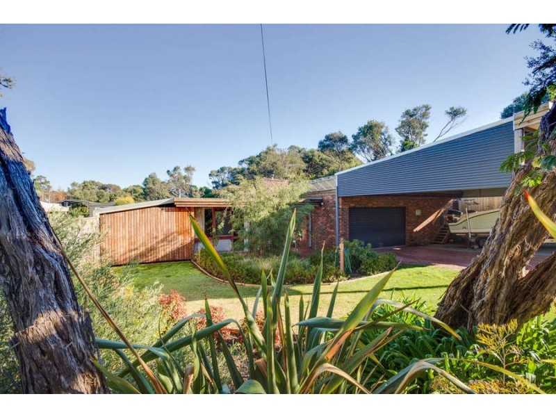 8 Toorak Street, Tootgarook VIC 3941