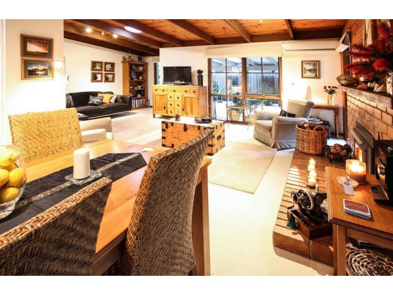 8 Doe Street, Rye VIC 3941