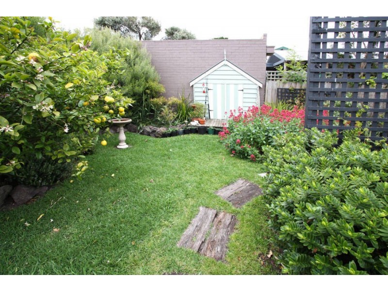 8 Doe Street, Rye VIC 3941