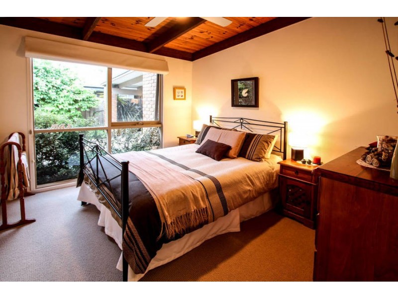 8 Doe Street, Rye VIC 3941