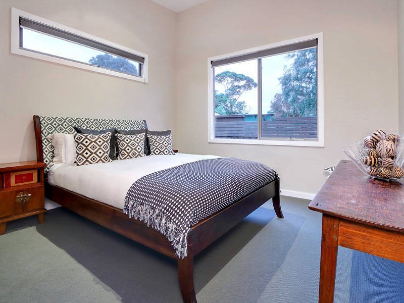 2/57 Armstrong Road, Mccrae VIC 3938