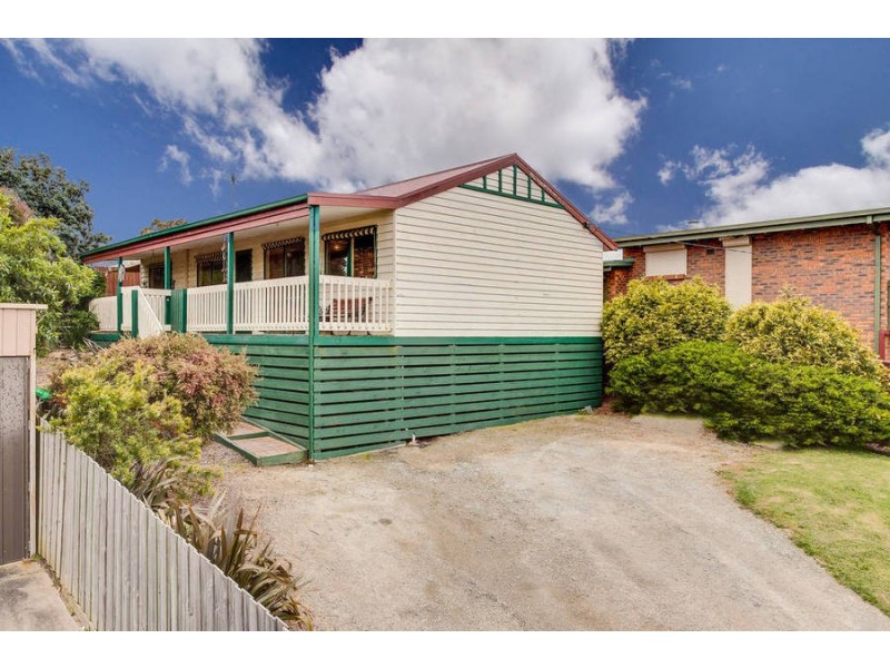 52 Allambi Avenue, Rosebud West VIC 3940