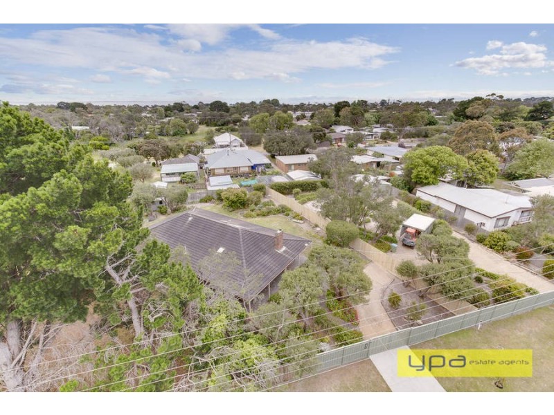 48 Swans Way, Rosebud West VIC 3940