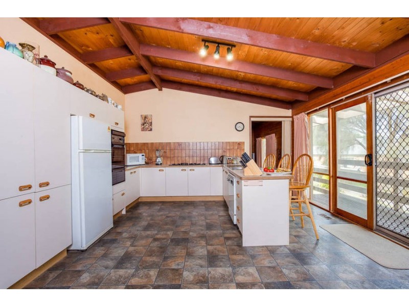 34 Bienias Crescent, Tootgarook VIC 3941