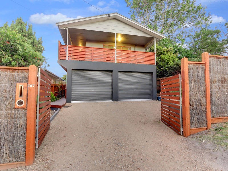 107 Seventh Avenue, Rosebud VIC 3939