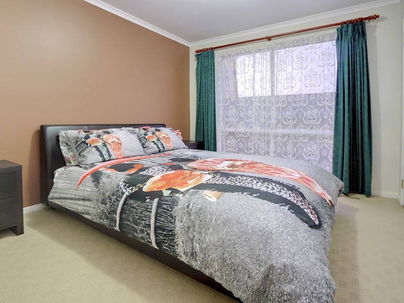 107 Seventh Avenue, Rosebud VIC 3939