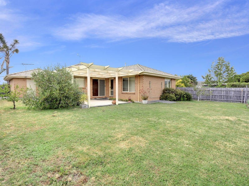 6 Fairway Lane, Safety Beach VIC 3936