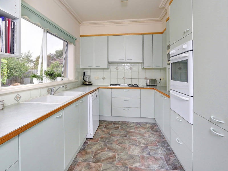 29 Victoria Crescent, Safety Beach VIC 3936