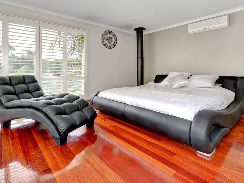 4 Victoria Street, Safety Beach VIC 3936