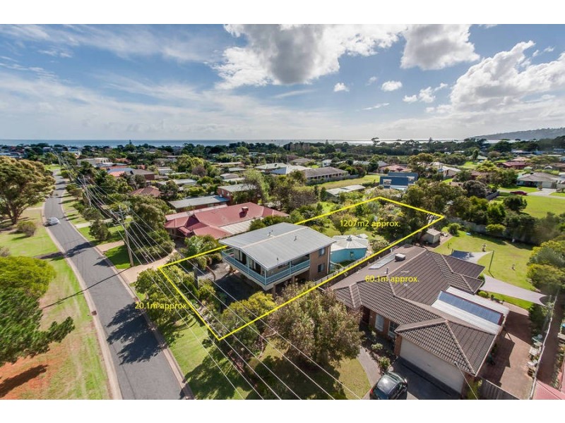 35 Woodlands Grove, Safety Beach VIC 3936