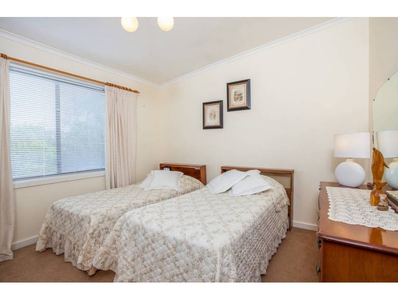 35 Woodlands Grove, Safety Beach VIC 3936