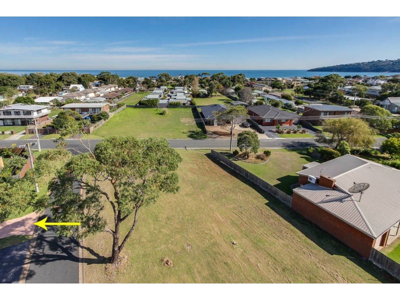 2A Coveside Avenue, Safety Beach VIC 3936