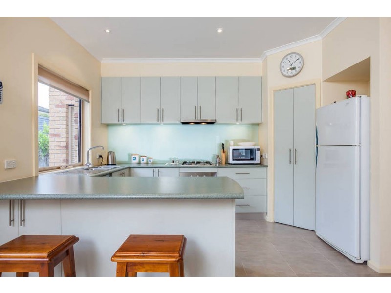 2A Coveside Avenue, Safety Beach VIC 3936