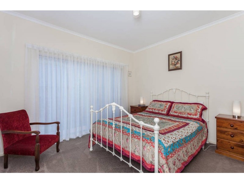 2A Coveside Avenue, Safety Beach VIC 3936