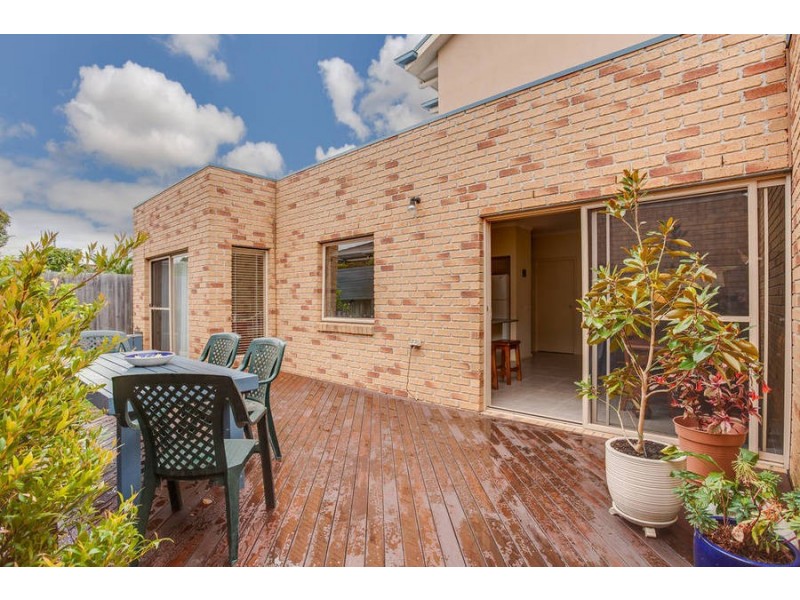 2A Coveside Avenue, Safety Beach VIC 3936