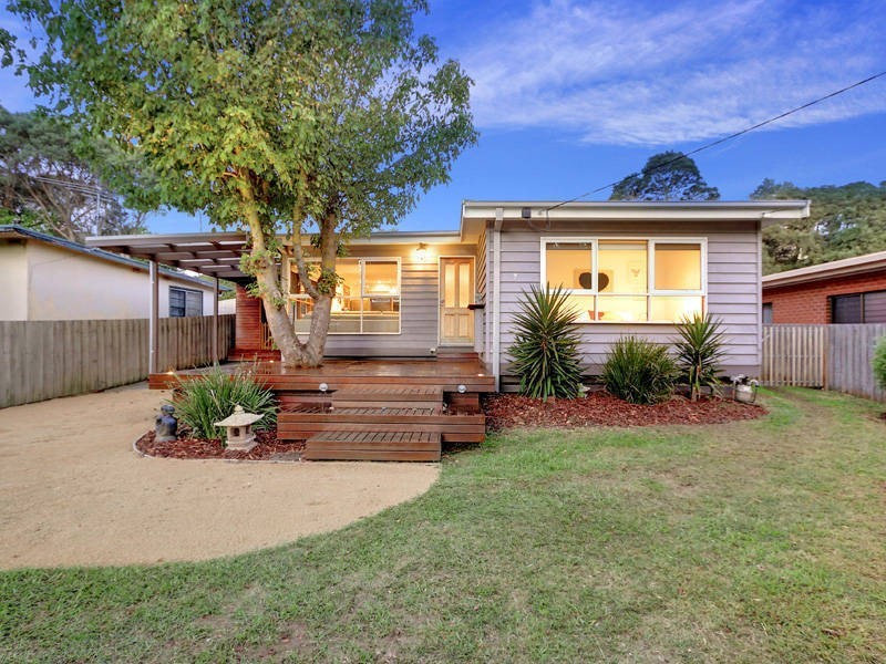 9 Barkala Street, Rye VIC 3941