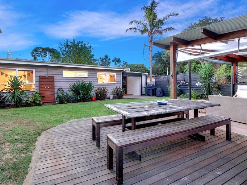 9 Barkala Street, Rye VIC 3941