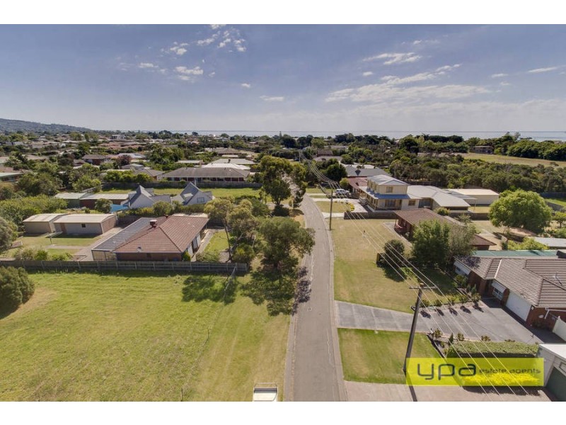 24 Victoria Crescent, Safety Beach VIC 3936