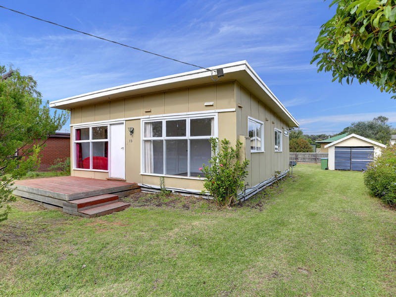 19 Alma Street, Tootgarook VIC 3941