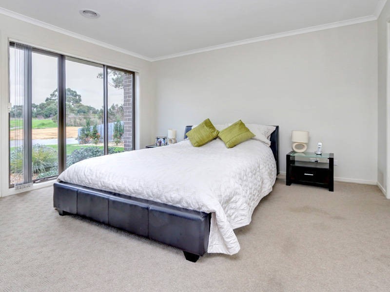8 Monty Court, Rosebud VIC 3939