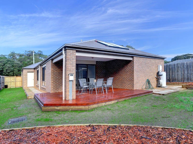 10 Owarra Street, Rye VIC 3941