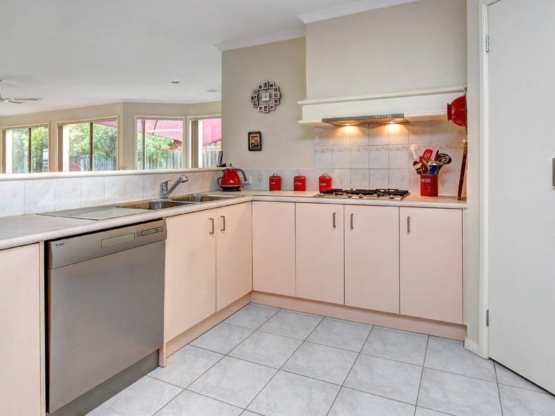 37 Woodlands Grove, Safety Beach VIC 3936