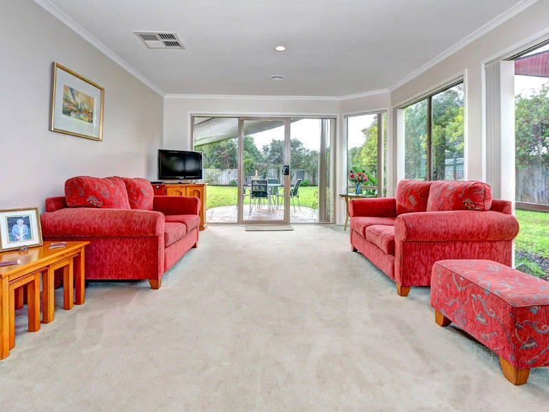 37 Woodlands Grove, Safety Beach VIC 3936