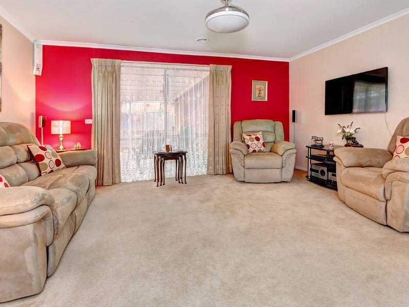 37 Woodlands Grove, Safety Beach VIC 3936