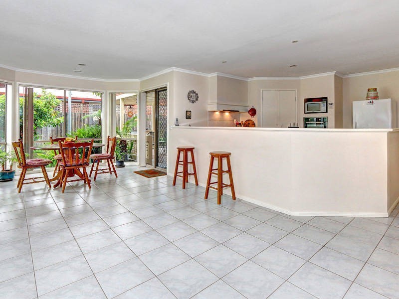 37 Woodlands Grove, Safety Beach VIC 3936