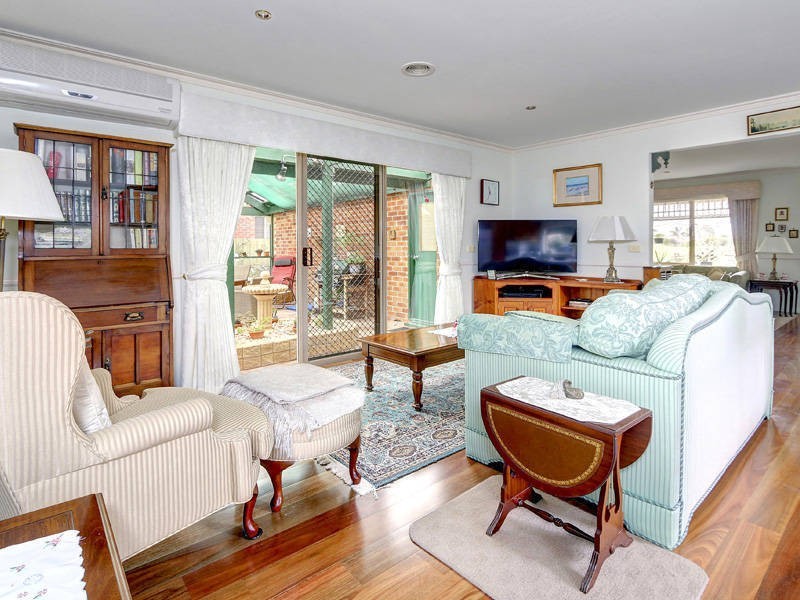 16 Golf Course Lane, Safety Beach VIC 3936