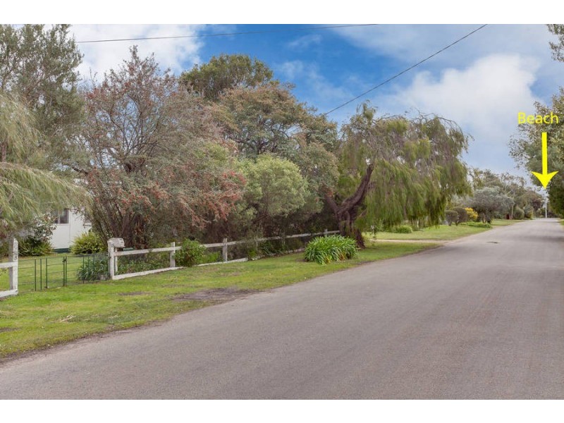 18 Laura Street, Tootgarook VIC 3941