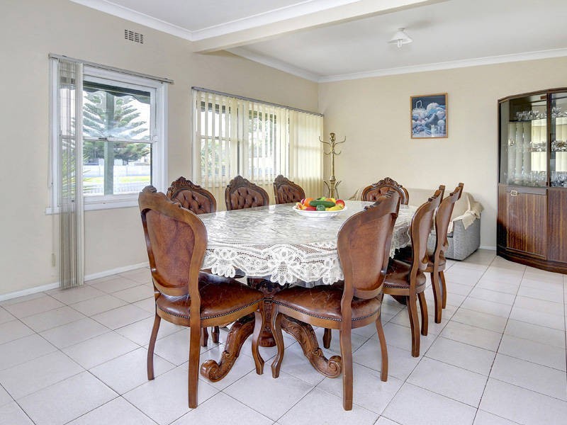 27 Broadway, Rosebud West VIC 3940